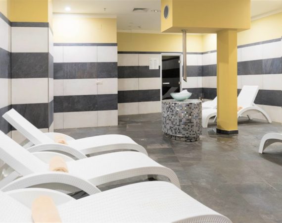 DIEHOLIDAYBUCHT_PICTURES215