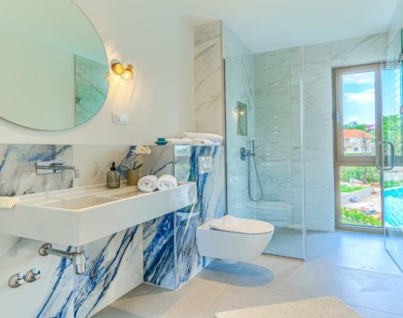 Villa Blue - Bathroom04